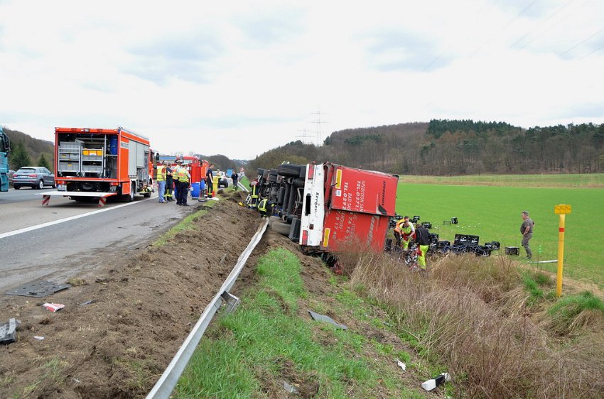 Bierlaster umgestuerzt A 3 Rich Frankfurt Hoehe AS Lohmar P035.JPG